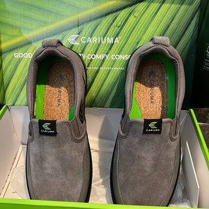 Cariuma Pro Slip On skateboarder sneakers New in Box. Size 8.5 gray suede -